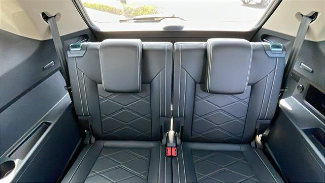 new 2025 Volkswagen Atlas car, priced at $43,324