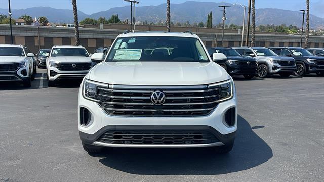 new 2025 Volkswagen Atlas car, priced at $43,324