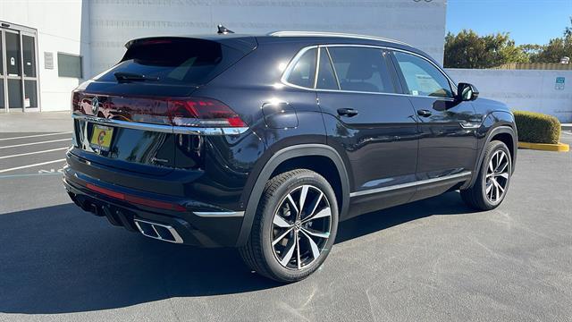 new 2025 Volkswagen Atlas Cross Sport car, priced at $51,720