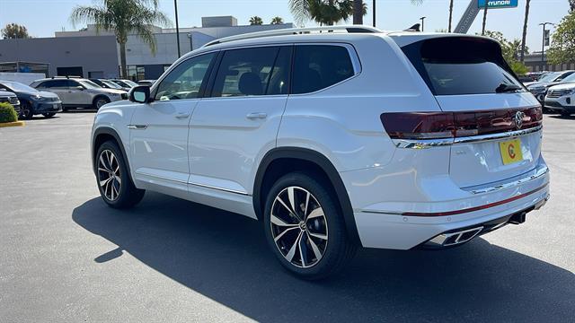 new 2025 Volkswagen Atlas car, priced at $53,939