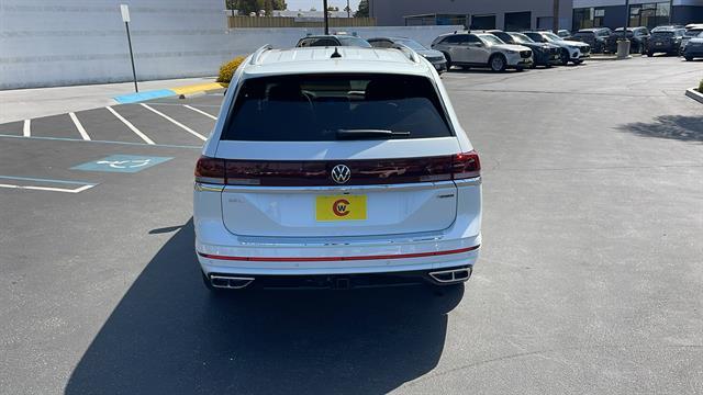 new 2025 Volkswagen Atlas car, priced at $53,939