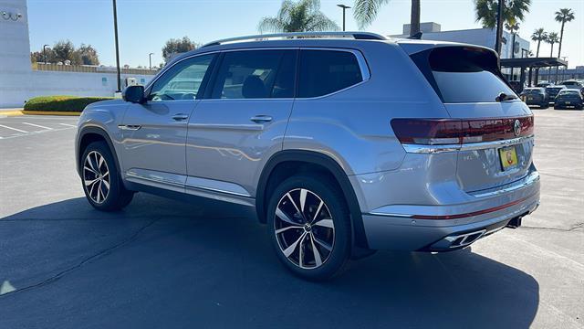 new 2025 Volkswagen Atlas car, priced at $53,696