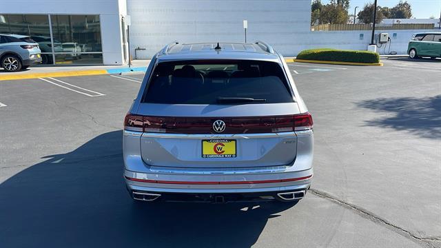 new 2025 Volkswagen Atlas car, priced at $53,696