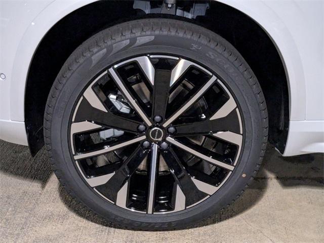 new 2025 Volvo XC90 car, priced at $66,445