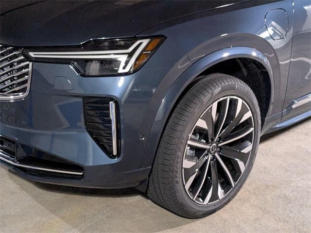new 2025 Volvo XC90 Plug-In Hybrid car, priced at $79,195