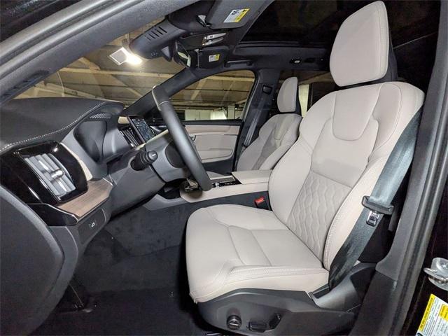 new 2025 Volvo XC90 car, priced at $69,155