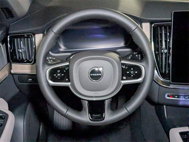 new 2025 Volvo XC90 car, priced at $69,155