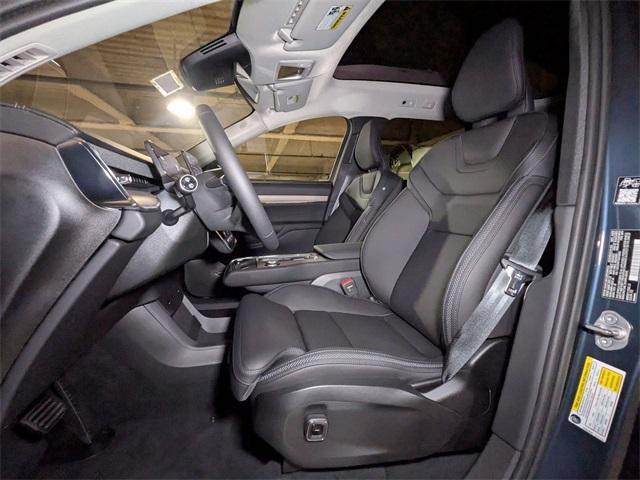 new 2025 Volvo EX90 car, priced at $82,090
