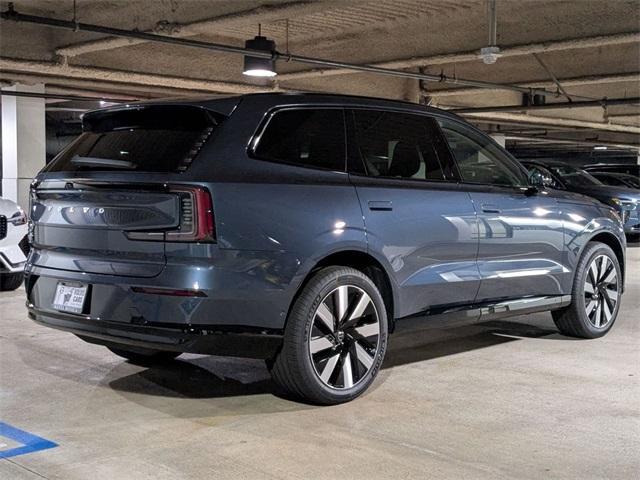 new 2025 Volvo EX90 car, priced at $82,090