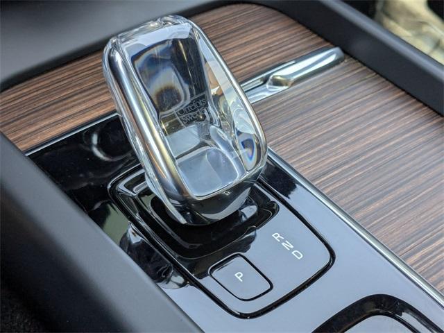 used 2022 Volvo XC60 Recharge Plug-In Hybrid car, priced at $48,670