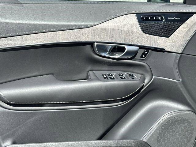 new 2024 Volvo XC90 car, priced at $61,277