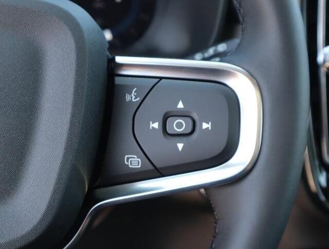 new 2024 Volvo XC40 car, priced at $42,546