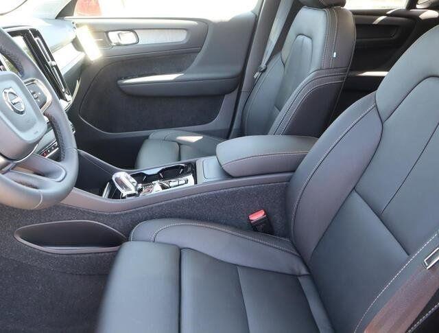 new 2024 Volvo XC40 car, priced at $42,546
