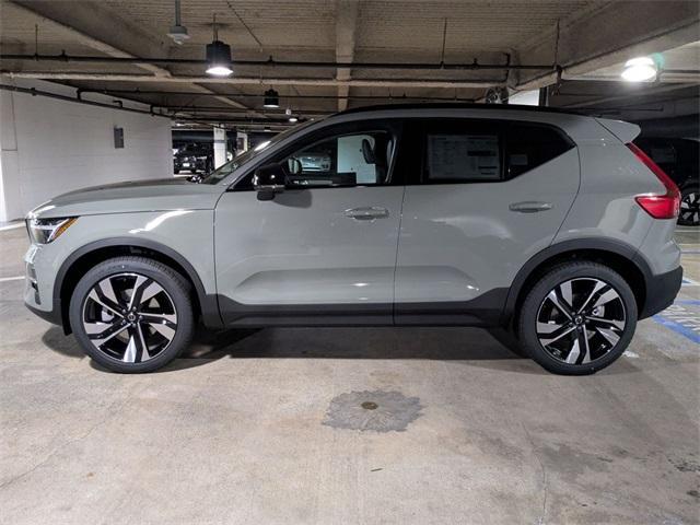 new 2025 Volvo XC40 car, priced at $51,565
