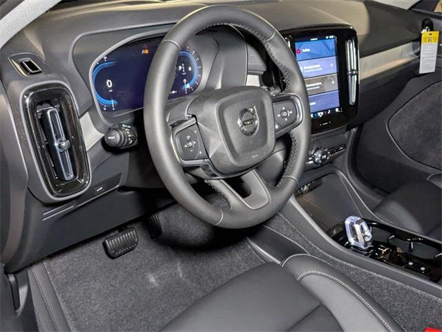 new 2025 Volvo XC40 car, priced at $51,565