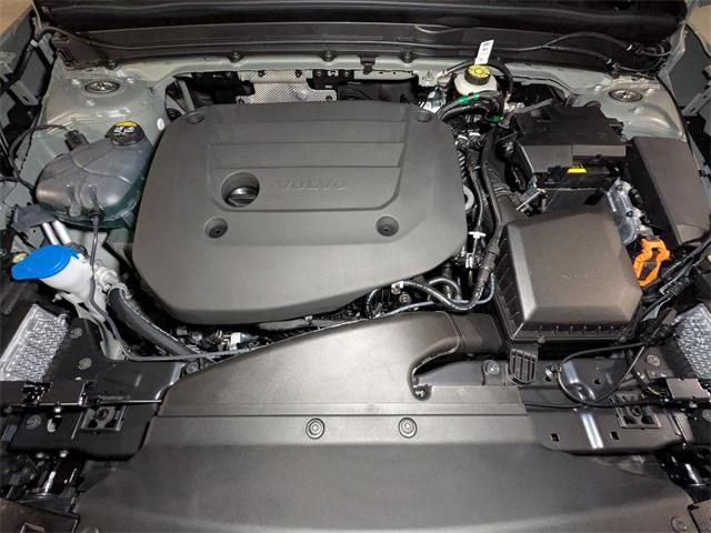 new 2025 Volvo XC40 car, priced at $51,565