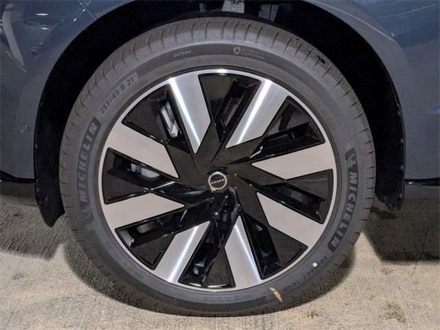 new 2025 Volvo EX90 car, priced at $82,590