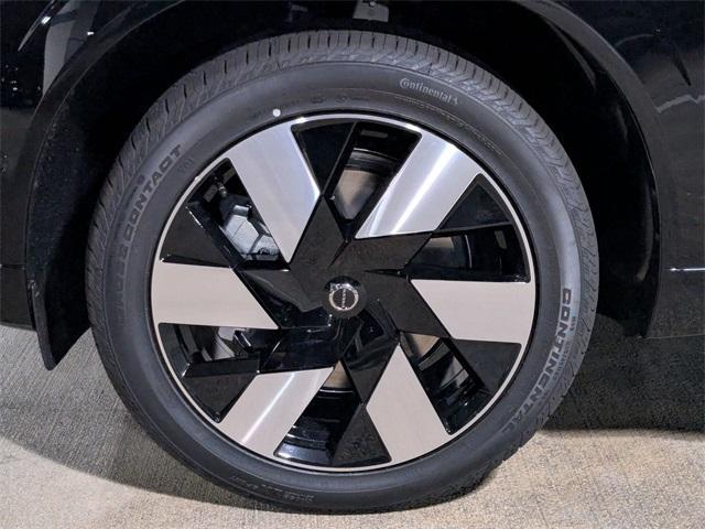 new 2025 Volvo XC60 Plug-In Hybrid car, priced at $66,260
