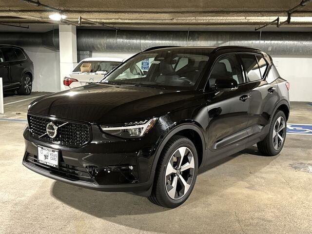 new 2025 Volvo XC40 car, priced at $48,315