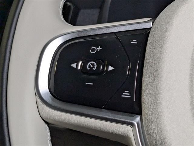 new 2025 Volvo XC90 Plug-In Hybrid car, priced at $83,295