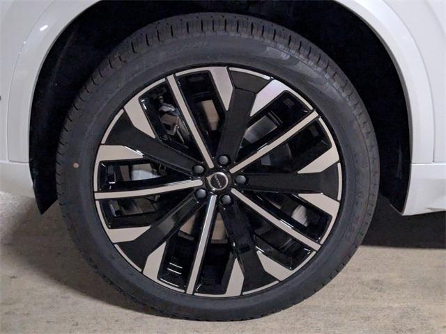 new 2025 Volvo XC90 Plug-In Hybrid car, priced at $83,295