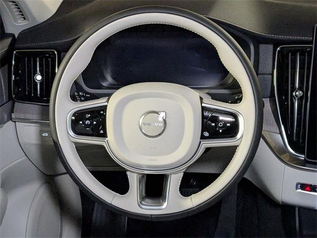 new 2025 Volvo XC90 Plug-In Hybrid car, priced at $83,295