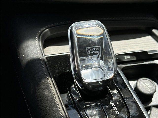 new 2025 Volvo XC90 car, priced at $73,155