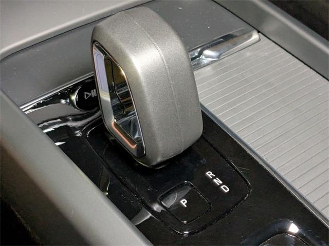 new 2025 Volvo XC60 car, priced at $50,325