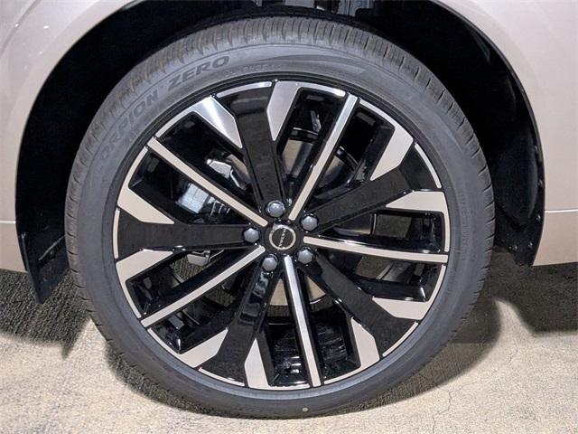 new 2026 Volvo XC60 car, priced at $63,935
