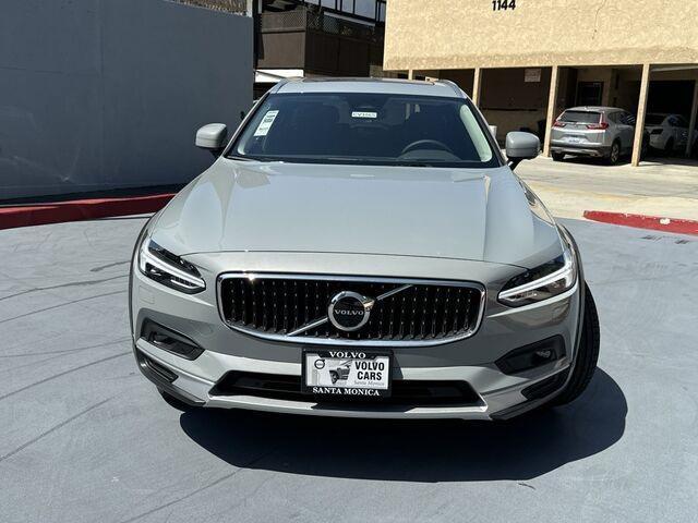 new 2024 Volvo V90 Cross Country car, priced at $67,320