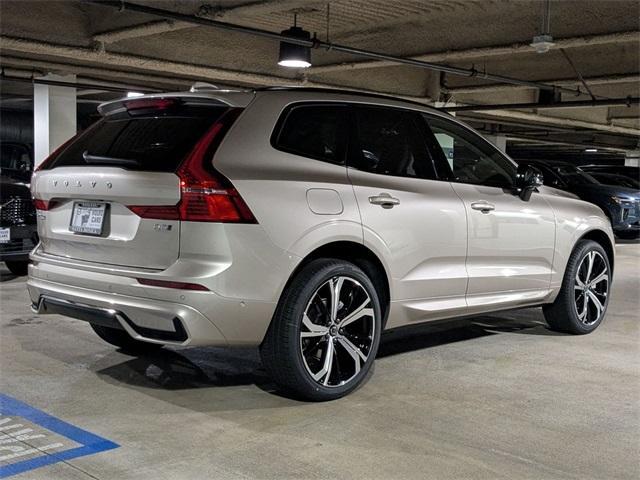 new 2025 Volvo XC60 car, priced at $60,660