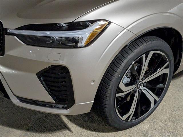 new 2025 Volvo XC60 car, priced at $60,660