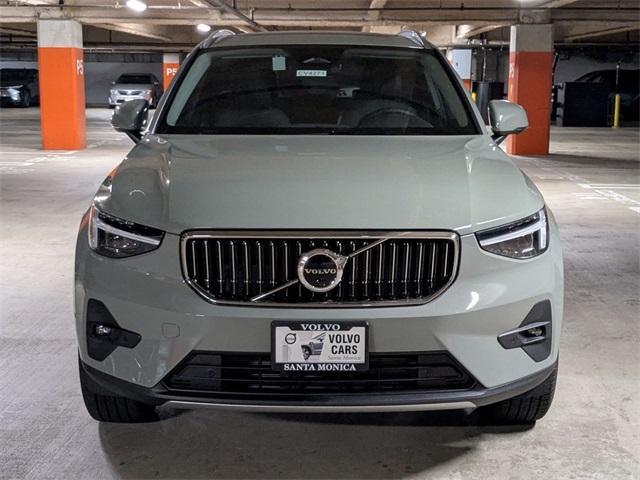 new 2025 Volvo XC40 car, priced at $51,565