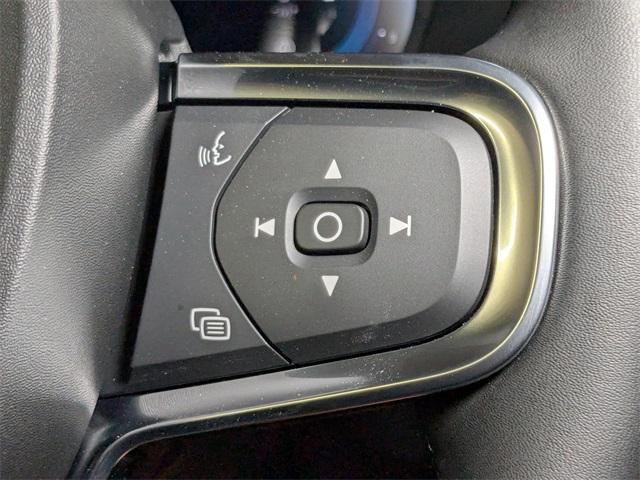 new 2025 Volvo XC40 car, priced at $51,565