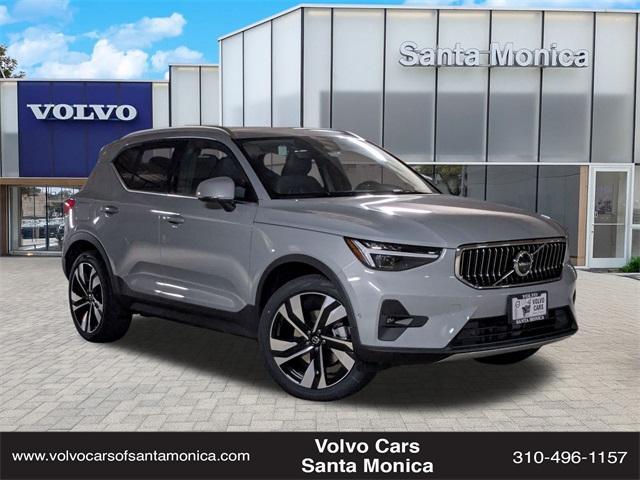 new 2025 Volvo XC40 car, priced at $51,565