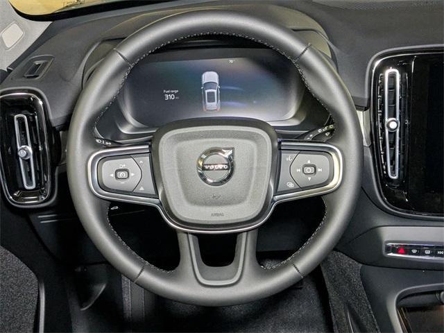 new 2025 Volvo XC40 car, priced at $51,565