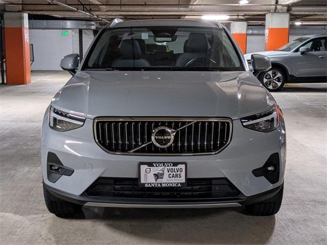 new 2025 Volvo XC40 car, priced at $51,565