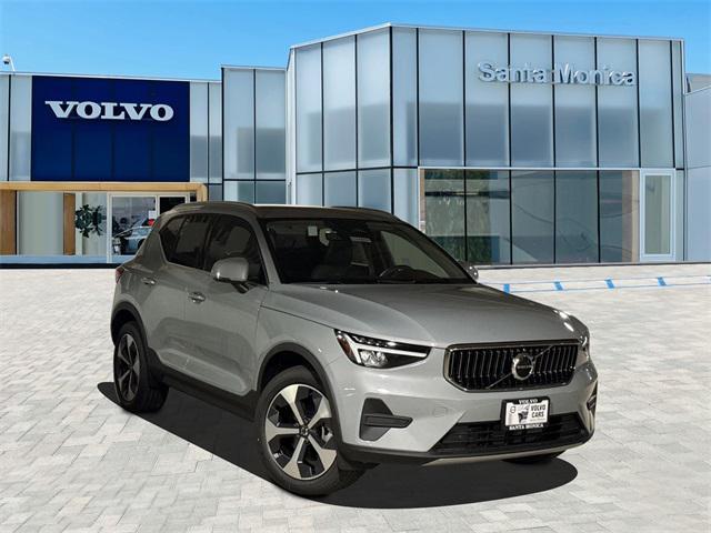 new 2025 Volvo XC40 car, priced at $46,035