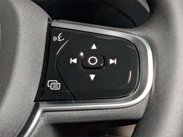 new 2025 Volvo XC90 car, priced at $69,155