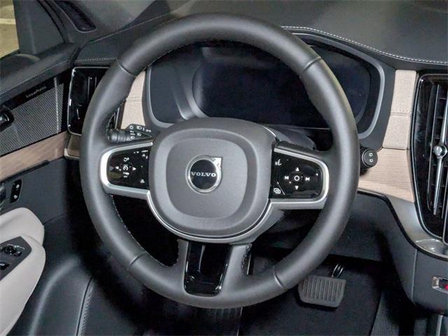 new 2025 Volvo XC90 car, priced at $65,555