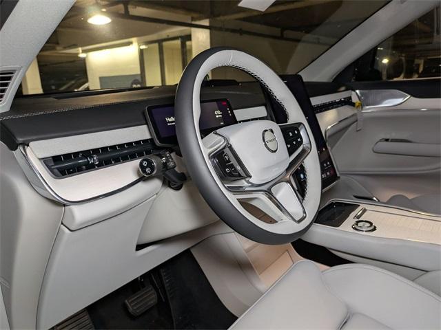 new 2025 Volvo EX90 car, priced at $89,885