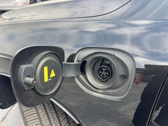 used 2022 Volvo XC60 Recharge Plug-In Hybrid car, priced at $40,090