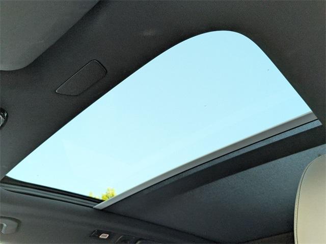 used 2022 Volvo XC60 Recharge Plug-In Hybrid car, priced at $38,800