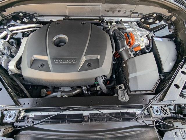 used 2022 Volvo XC60 Recharge Plug-In Hybrid car, priced at $38,800