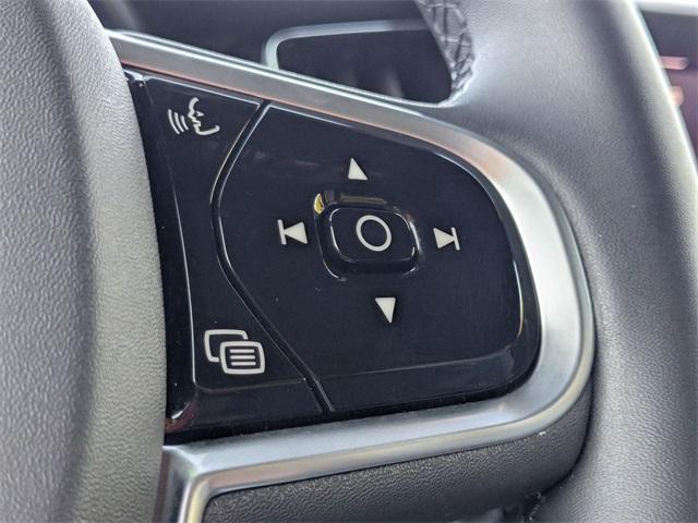 used 2022 Volvo XC60 Recharge Plug-In Hybrid car, priced at $38,800