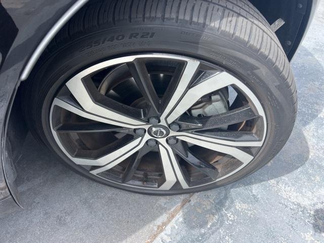 used 2022 Volvo XC60 Recharge Plug-In Hybrid car, priced at $40,090