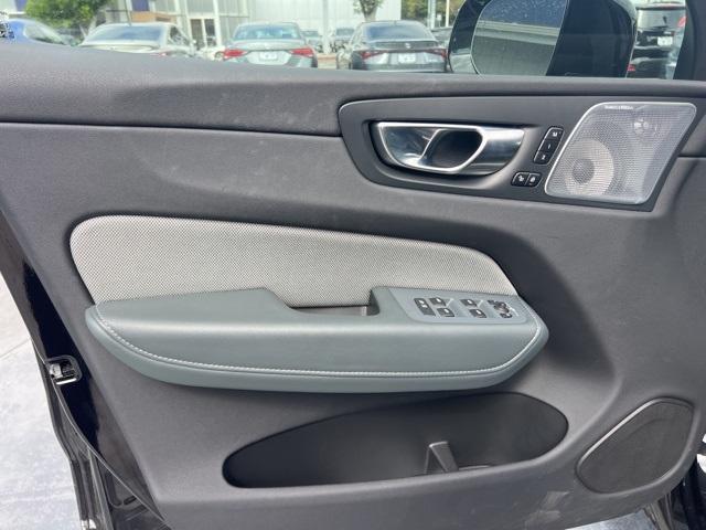 used 2022 Volvo XC60 Recharge Plug-In Hybrid car, priced at $40,090