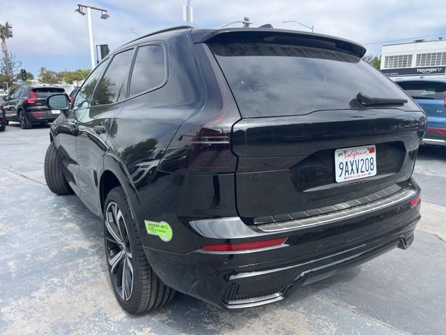 used 2022 Volvo XC60 Recharge Plug-In Hybrid car, priced at $40,090