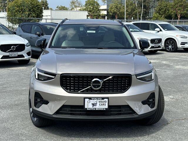 new 2024 Volvo XC40 car, priced at $49,410