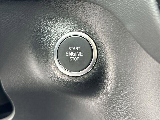 new 2024 Volvo XC40 car, priced at $41,546